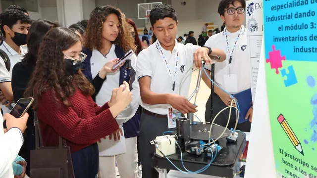 Alumnos crean proyectos prototipo