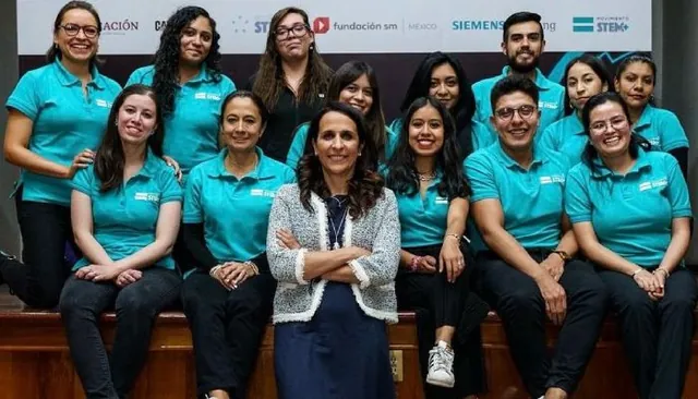 Movimiento STEM con Sello IBERO: Transformando la Educación y la Inclusión en México